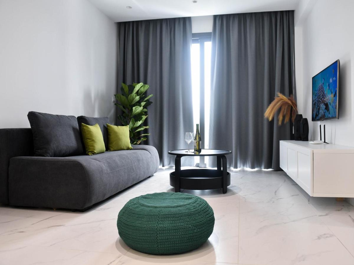 Paphos The Room, Suite 15, Leda Gardens מראה חיצוני תמונה